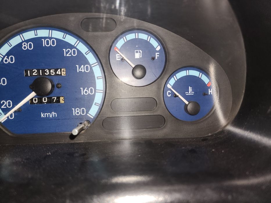 matiz 3 tali srochna sotiladi