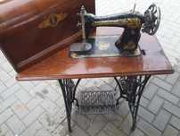 Masina de cusut Singer
