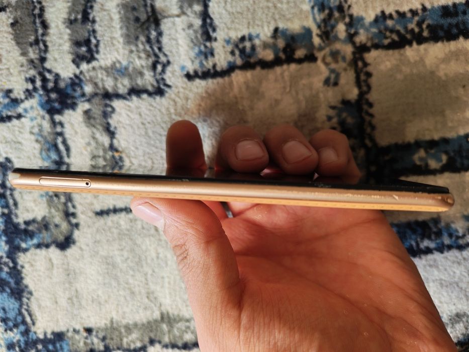 Huawei y6 2019. 2/32Gb