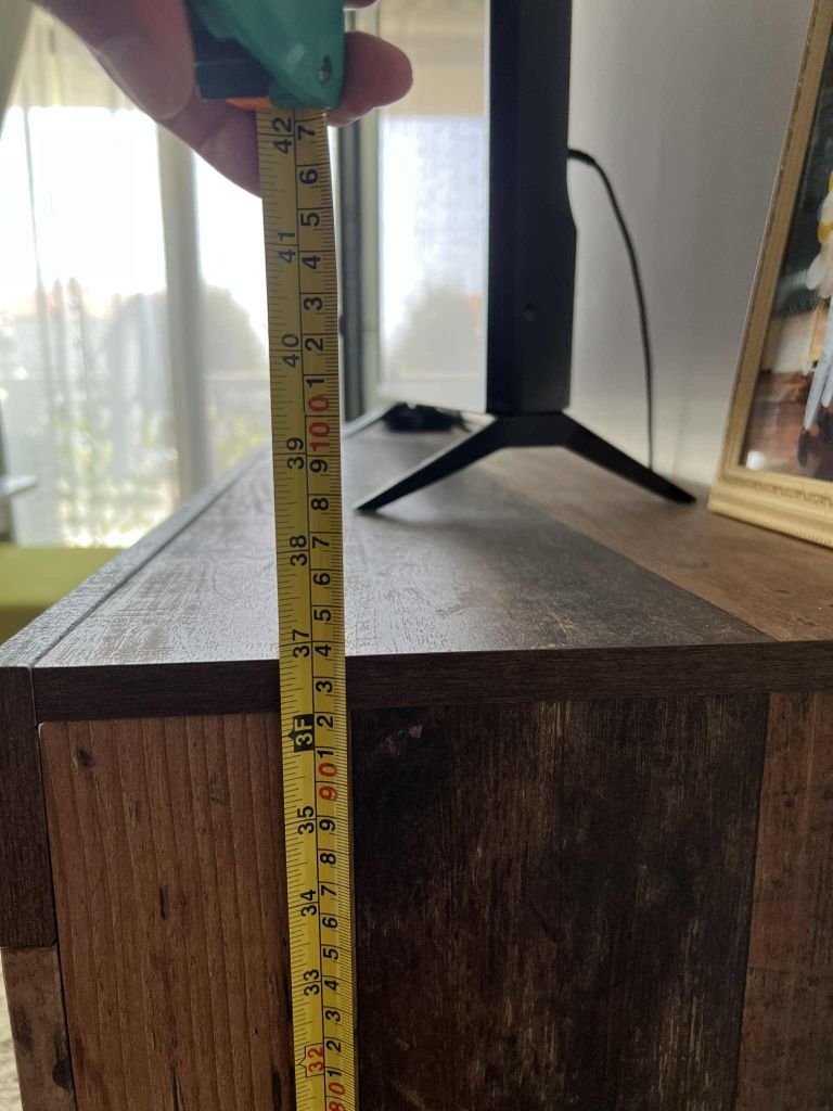 Шкаф за телевизор