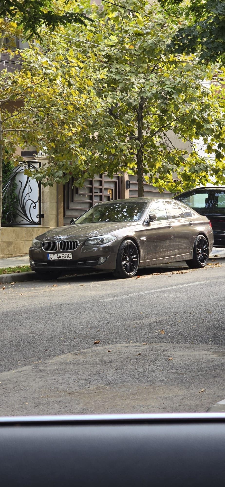 Vând BMW F 10 proprietar