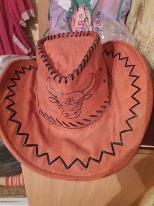 Шляпа ковбоя тюбитейки быр кунге 3000 берем подгузники для взрослых