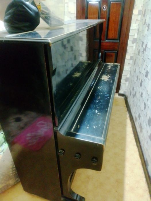 Пианино продаю. В хорошем состояние.