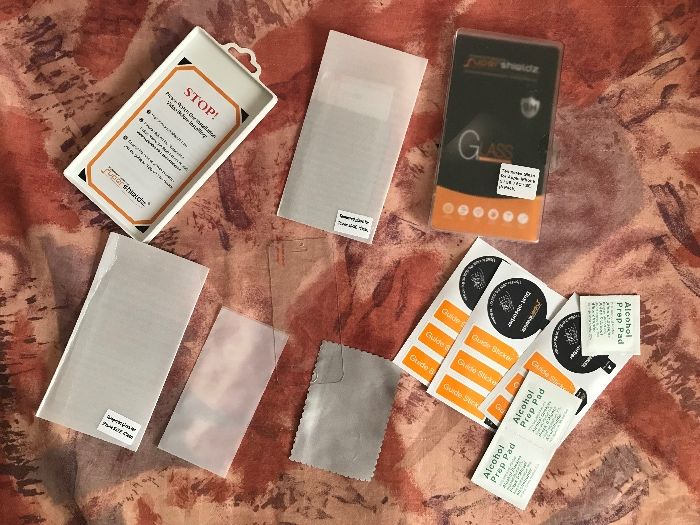 Стъклени протектори за iphone 5/5s / iphone X/XS