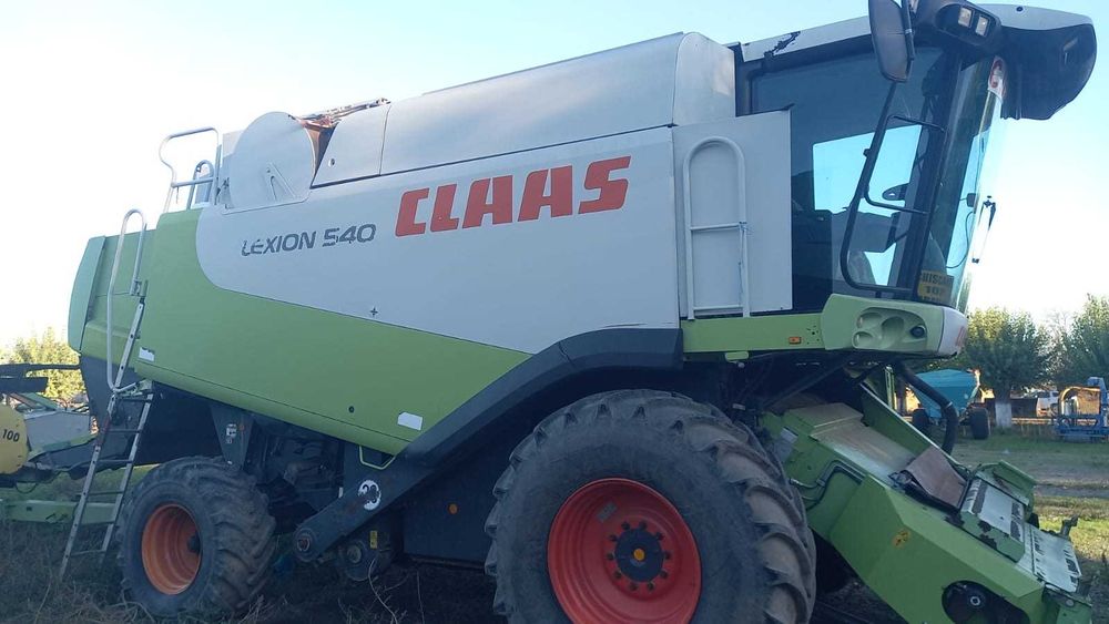 Combina CLAAS LEXION 540