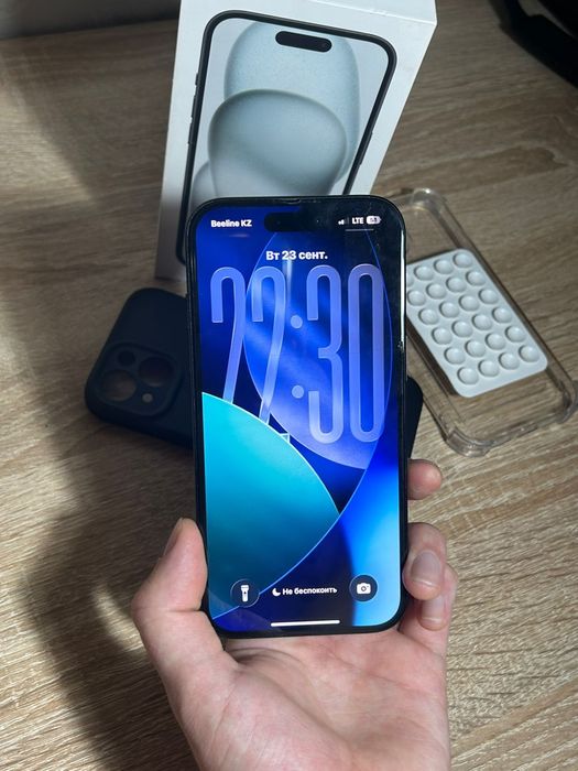 IPhone 15, 128 g