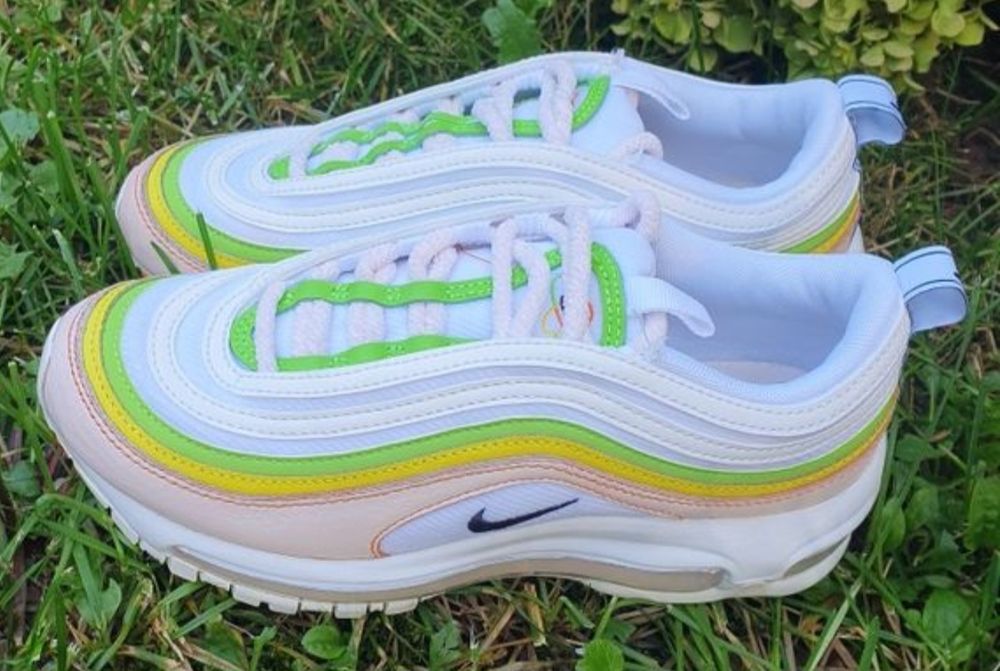 Sneakers Nike Air Max 97 mărime 36.5 si 37.5
Love marime 36.5 si