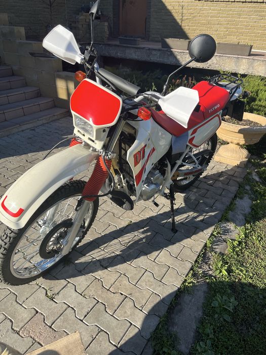 Продам двойник Yamaha DT