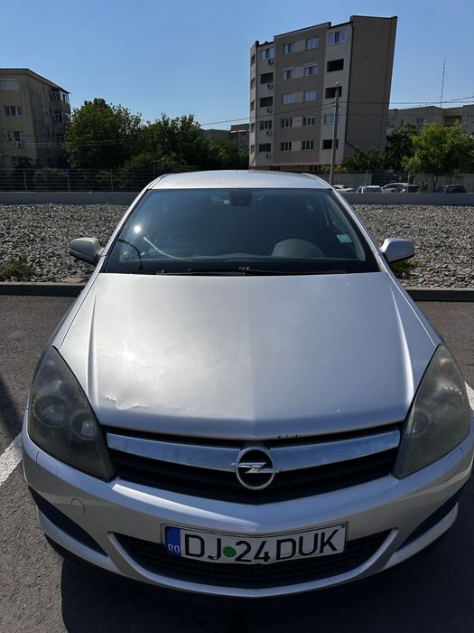 Opel astra H GTC