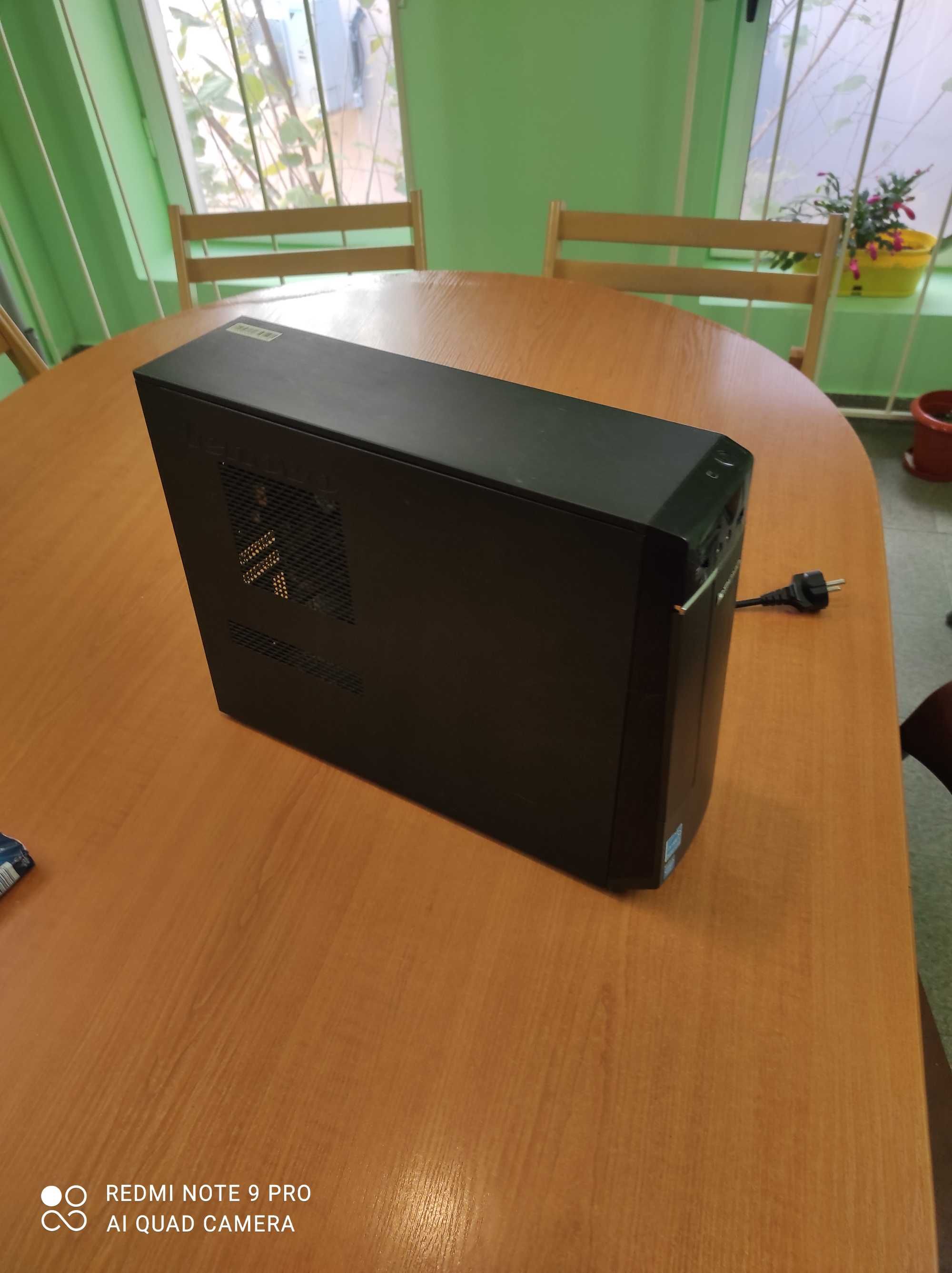 Компютър LENOVO 90C2