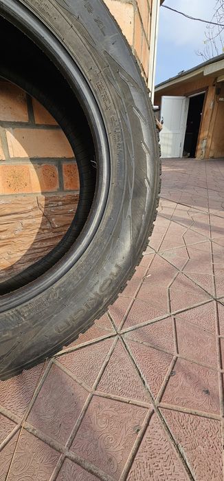 Продаётся комплект зимней резины "Nokian" в отличном состоянии.