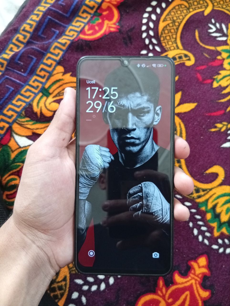 Redmi 14 c xolati zur aybi yuq
