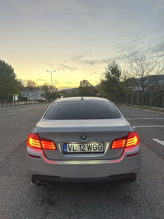 BMW 530D 245CP/ Pachet M/ Head up display/ Navi mare/ Bi Xenon