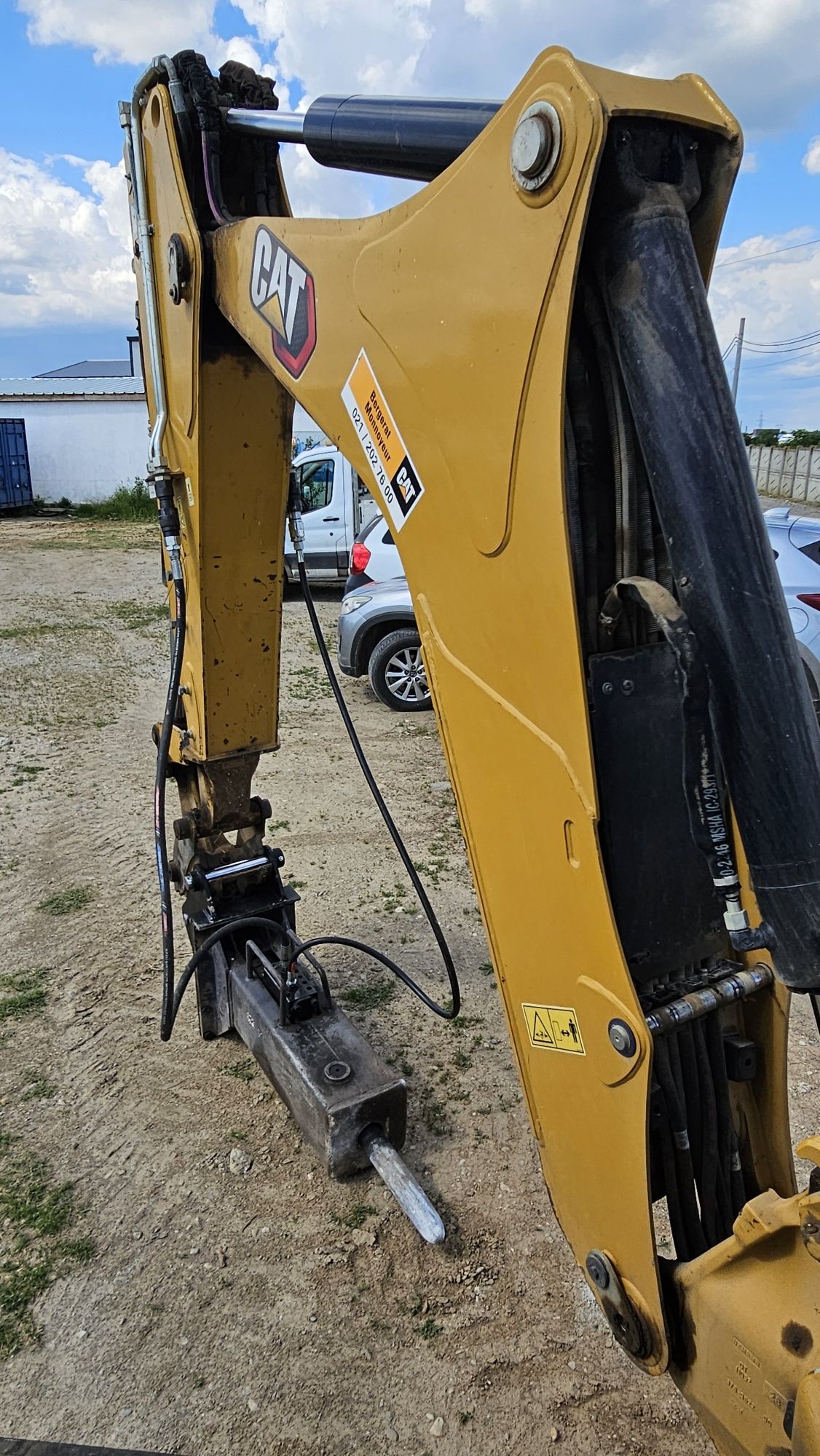 Buldoexcavator de închiriat