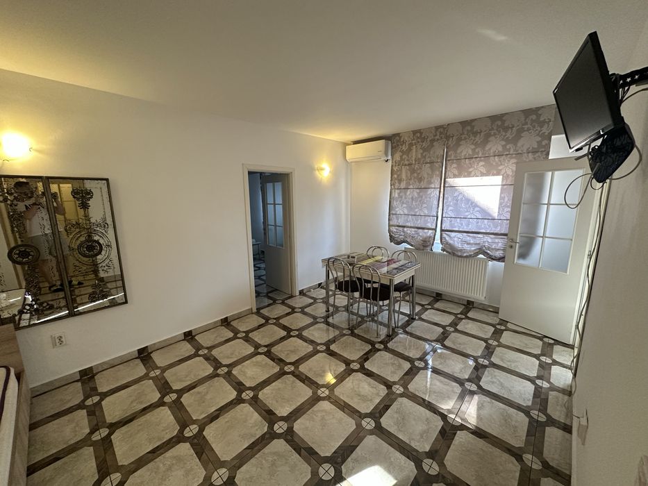 Apartament 2 camere, 60 mp, 2 bai, parter, bloc 2015.