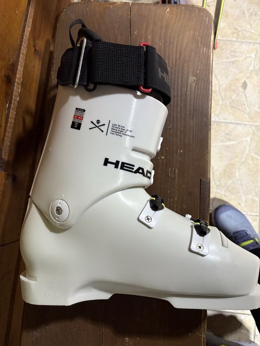 Clapari ski HEAD  RAPTOR WRC 3