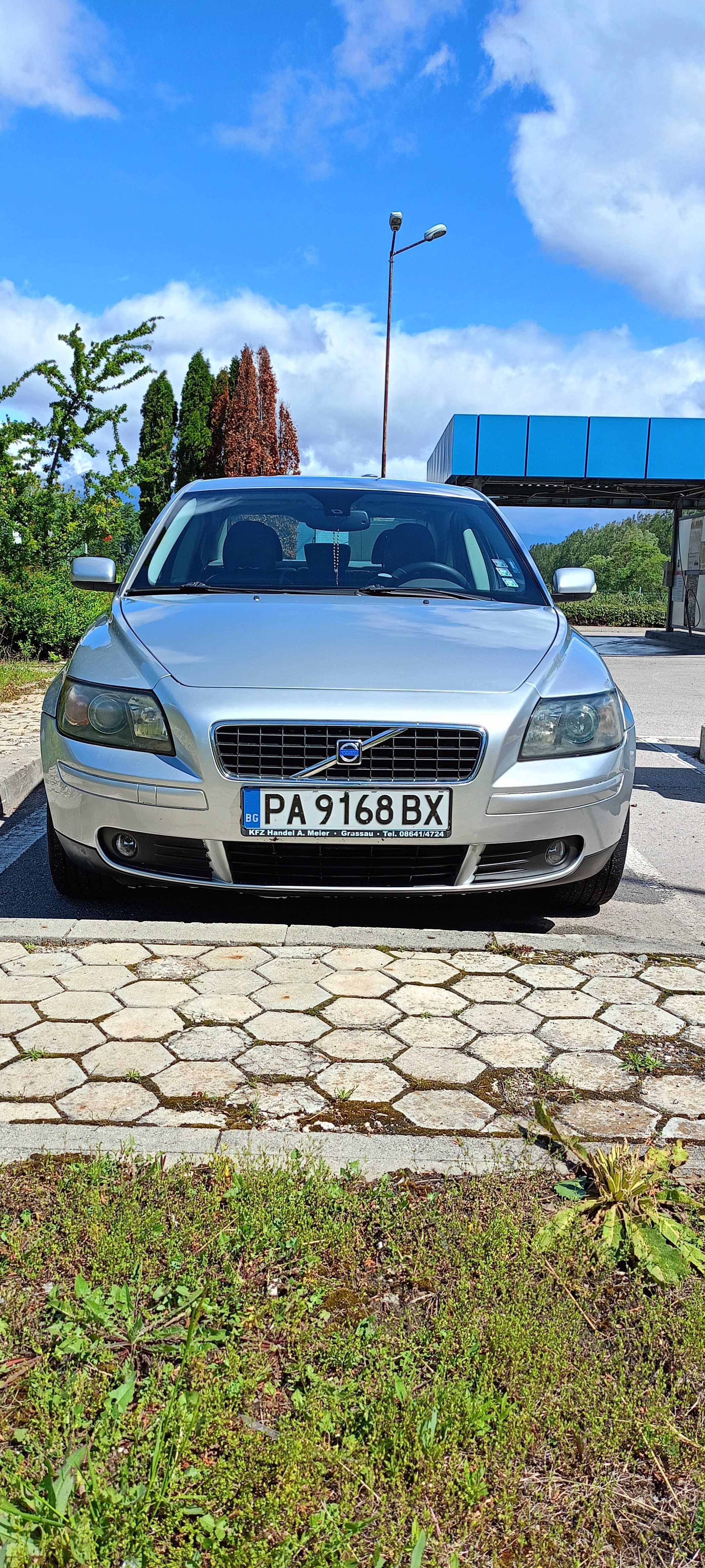 Продавам Volvo s40 на старо