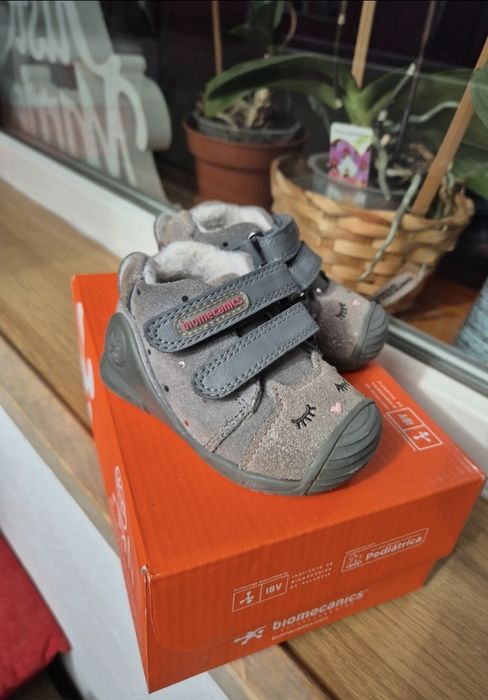 Papucei Biomecanics imblaniti marimea 18