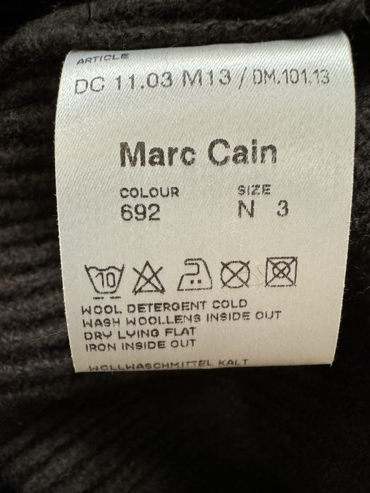 Pardesiu gros lână virgină 80% Marc Cain, size nr 3.