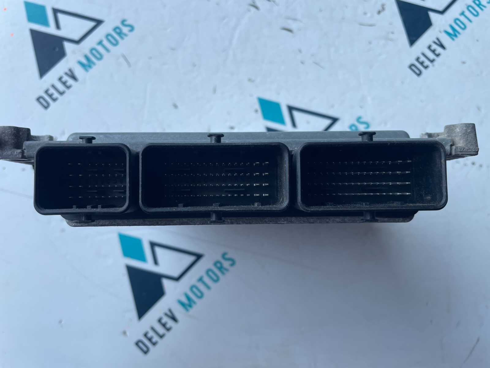 ECU компютър от Dacia Duster 2 1.3 TCe двигател H5H494, 4x4, 150 кс.