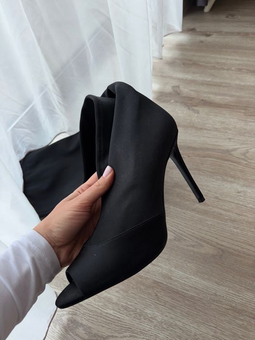 Ботуши над коляното Zara