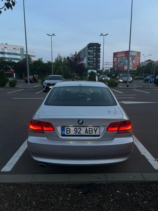 Vând BMW 320d E92
