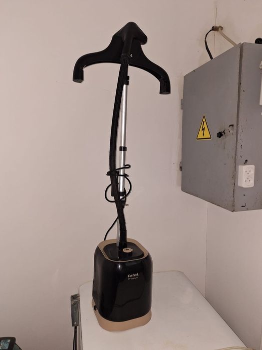 Продам отпариватель Tefal