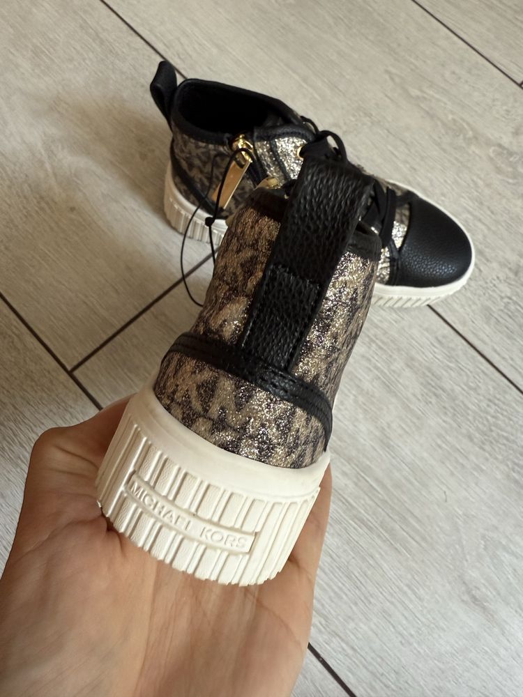 Michael kors детски обувки