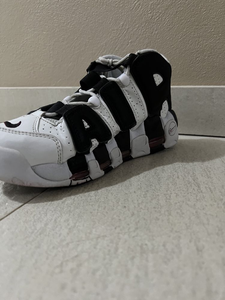 Air More Uptempo sneakers