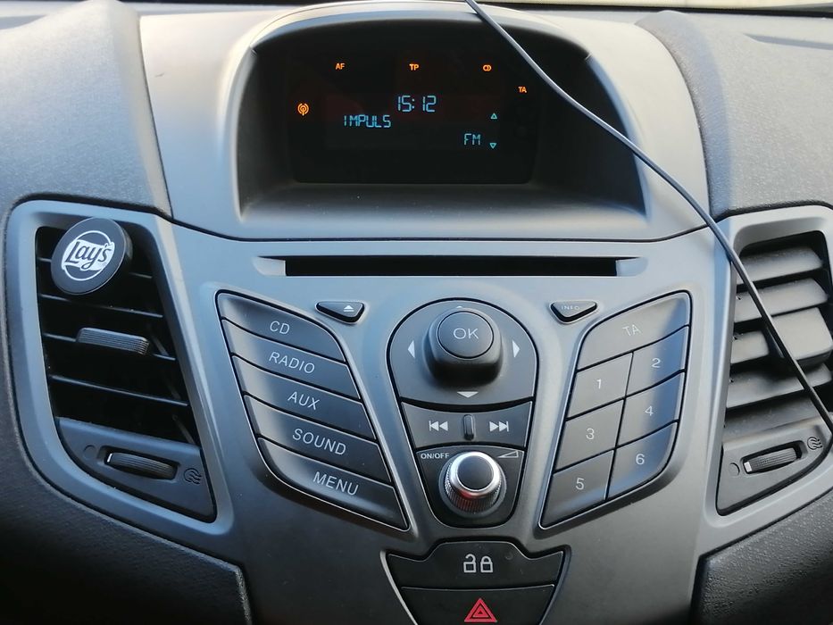 Vând Ford Fiesta, an 2013, 205000  km, preț 4300 euro negociabil.