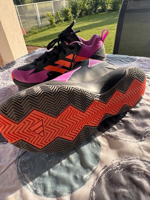 Adidasi baschet nr. 35