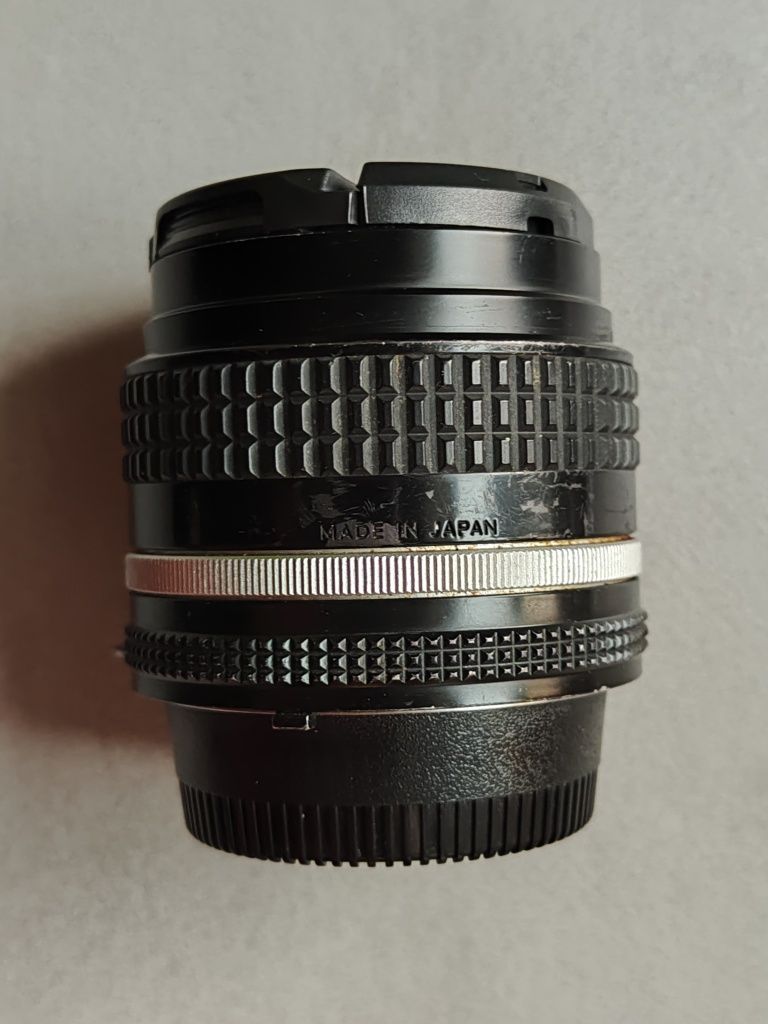 Vand Nikon Nikkor 28mm f3.5 Ais, focus manual