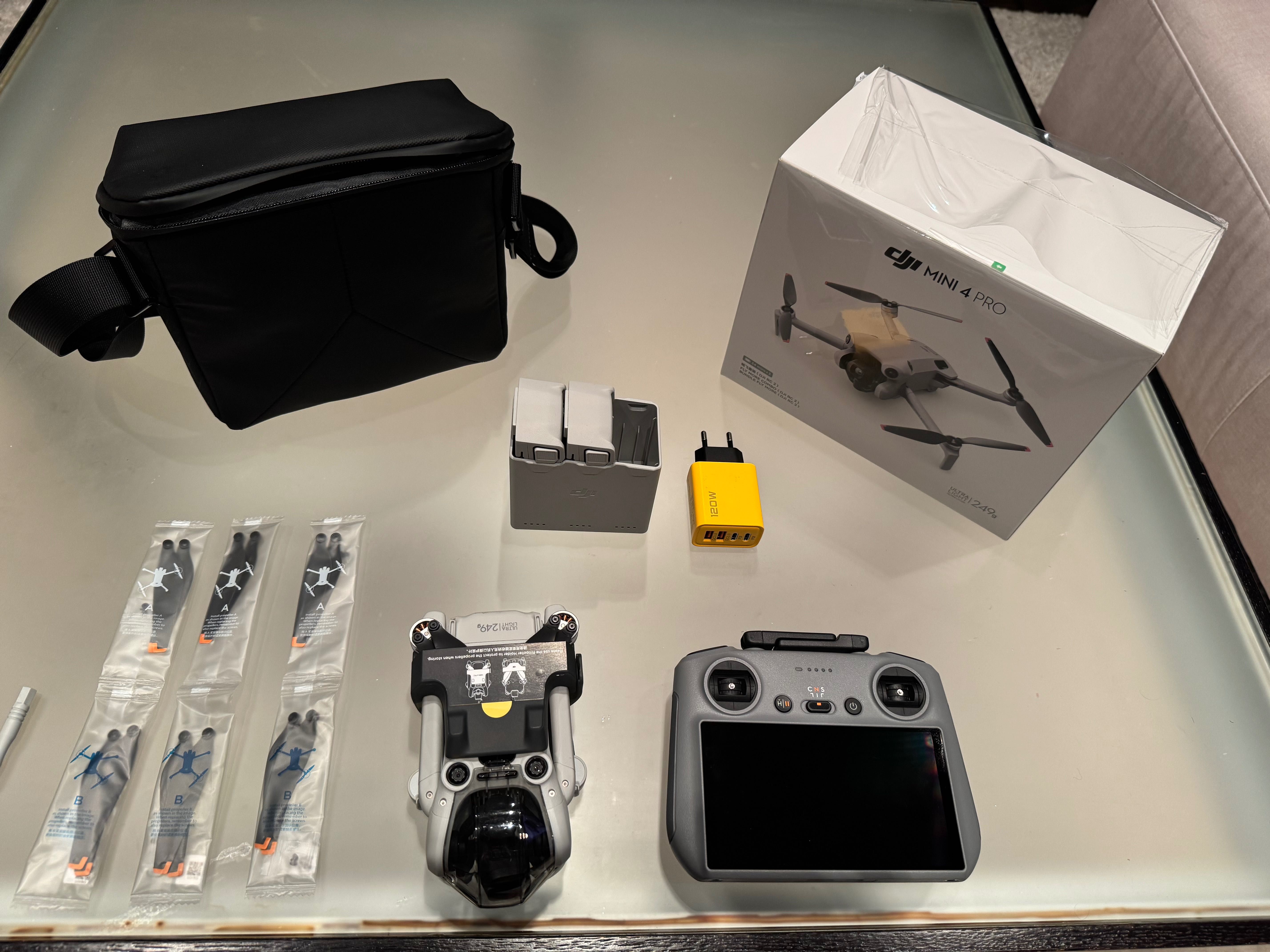 Дрон DJI MINI 4 pro