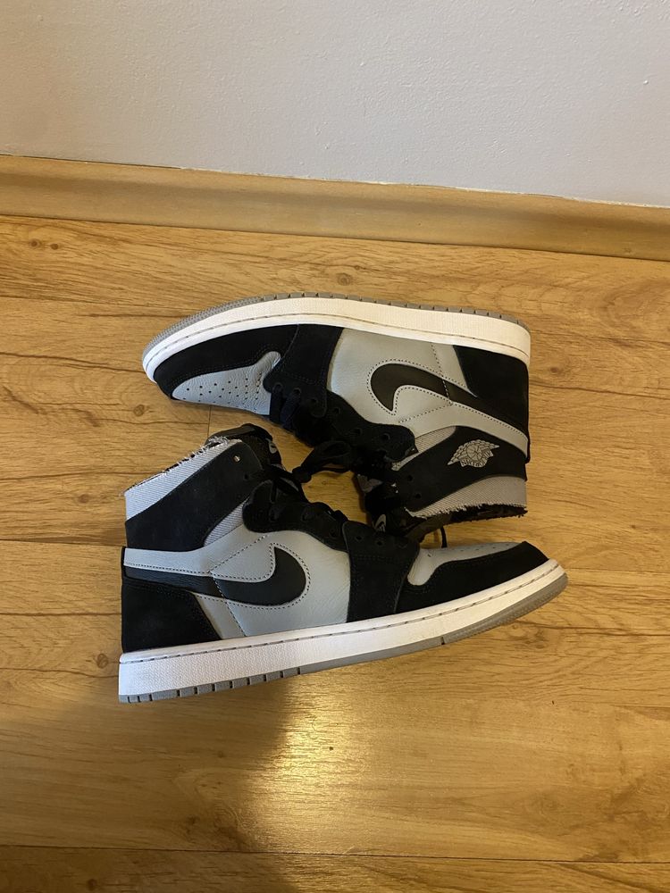 Jordan 1 Light smoke grey zoom