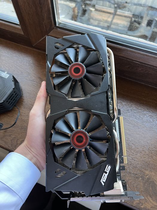 Продам видиокарту gtx 980 4gb asus strix