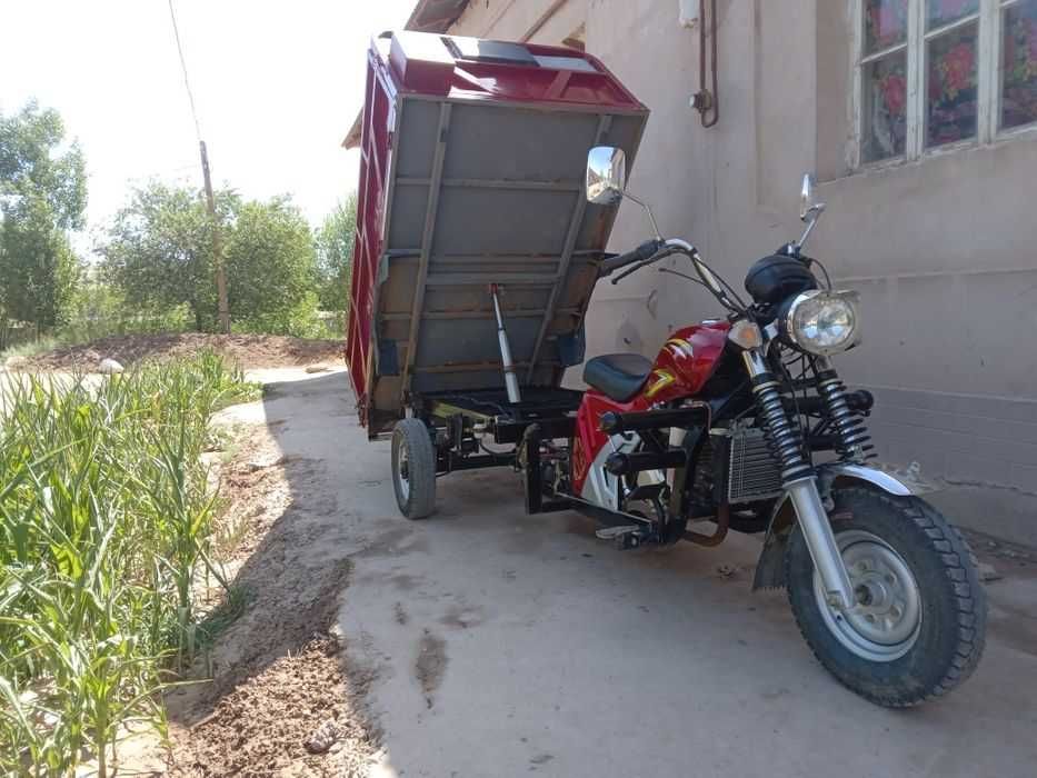 NEW STAR O'zi ag'daruvchi(Somasval) motosikl srochni sotiladi.Motor200