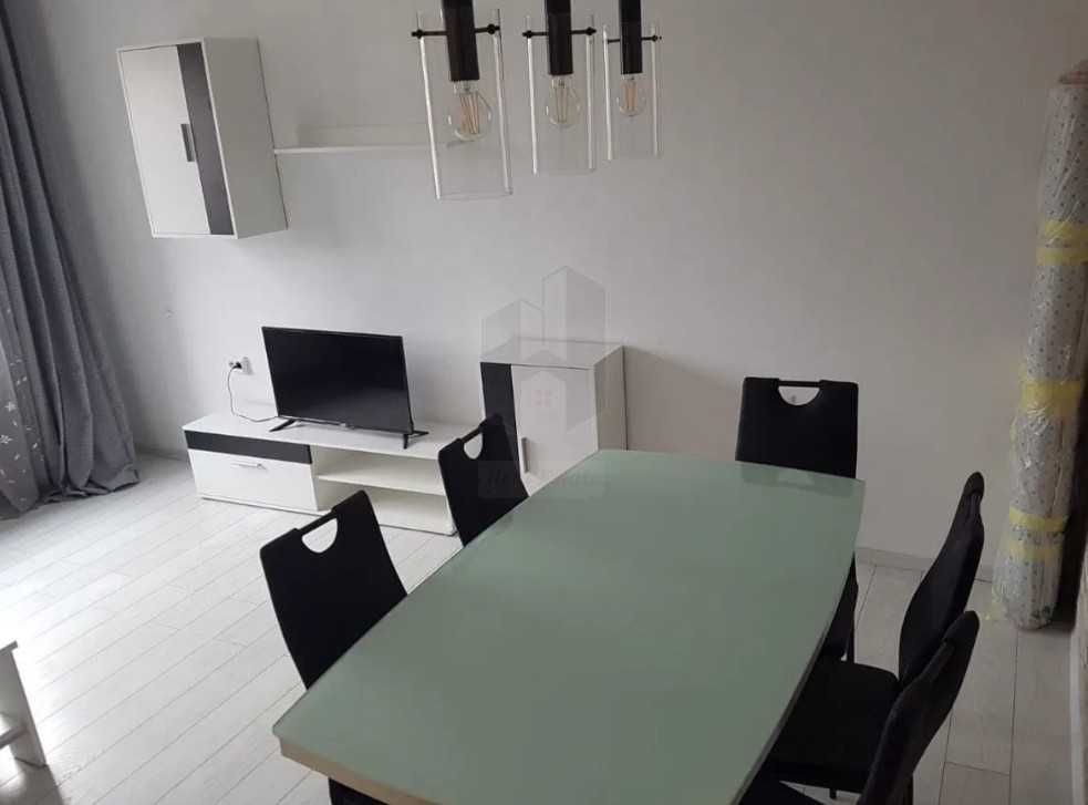 Дава се под наем Двустаен апартамент в Бургас, Славейков - 45 кв.м за 408 € - Снимка #3