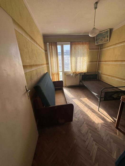 Четиристаен МОНОЛИТЕН АПАРТАМЕНТ в най-желания район на Казанлък!