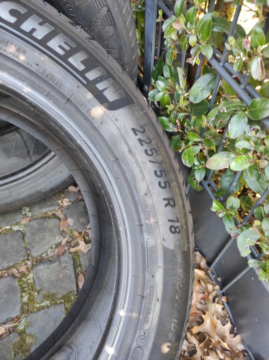 225/55/18 Michelin