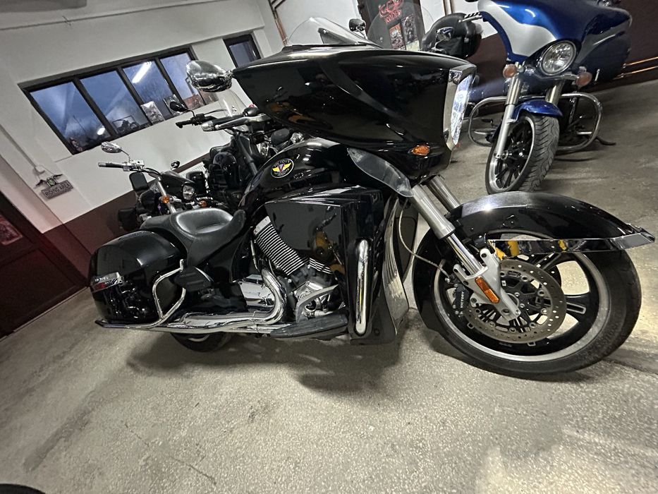 2011 Victory Cross Country 6 spd
