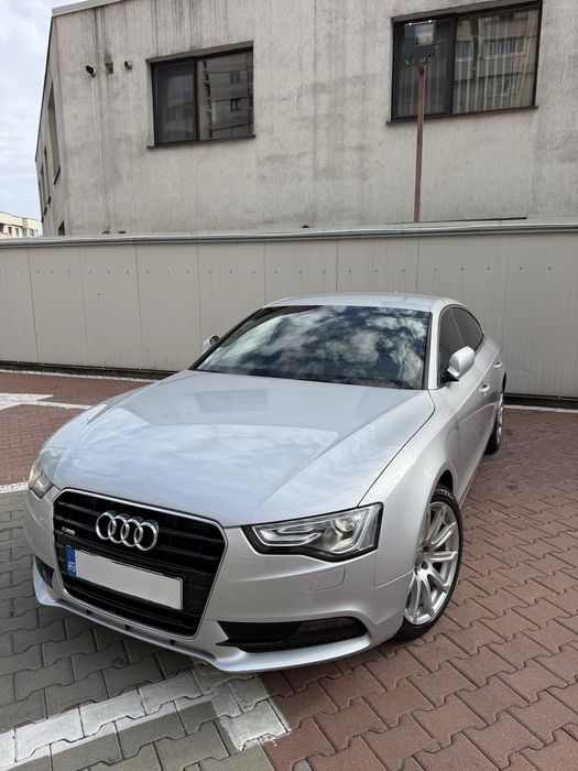 Audi A5 Facelift/2012.01/S line/2.0 177 cp/navi/clima/xenon/proprietar