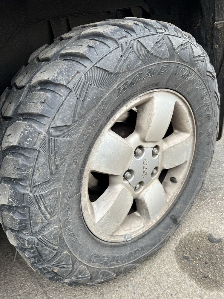 KUMHO M/T 265/70/17