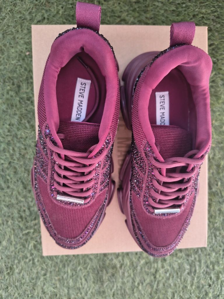 Steve Madden маратонки
Dragon-R Chunky