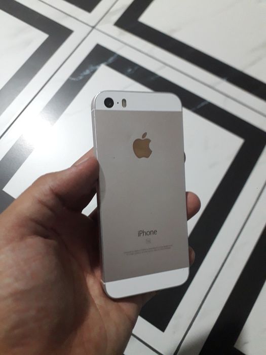 iPhone SE 2016 64 GB
