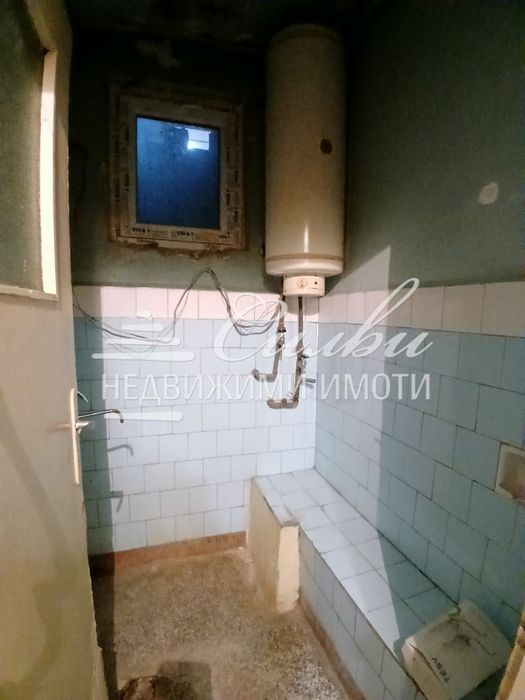 Четиристаен ТУХЛЕН апартамент - кв. Болница!