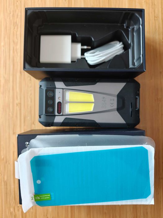 Неразрушим Телефон Tank 4: MIL-STD-810H, 11,600mAh и Вграден Проектор