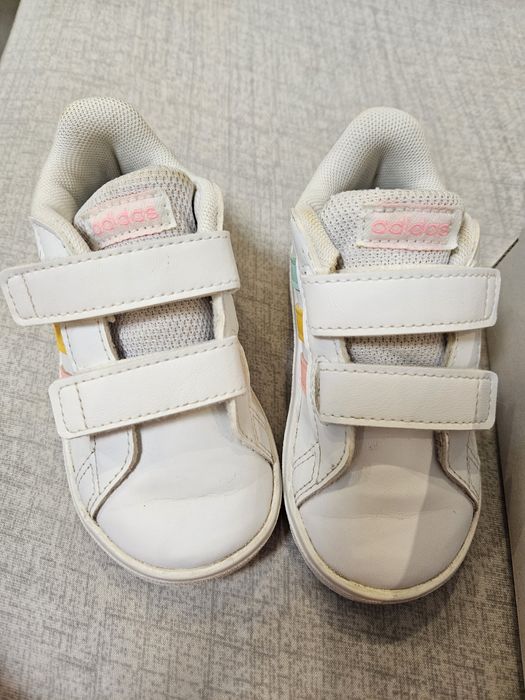 Маратонки Adidas 21 номер за момиченце