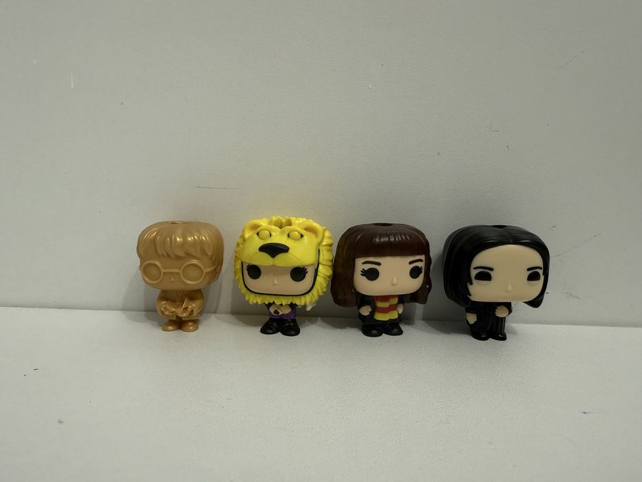 игрушки с киндера