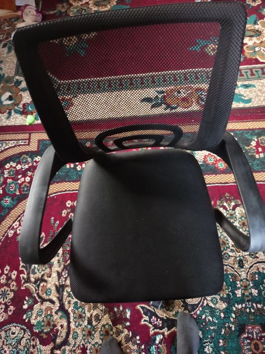 Offisni parta stol va stular