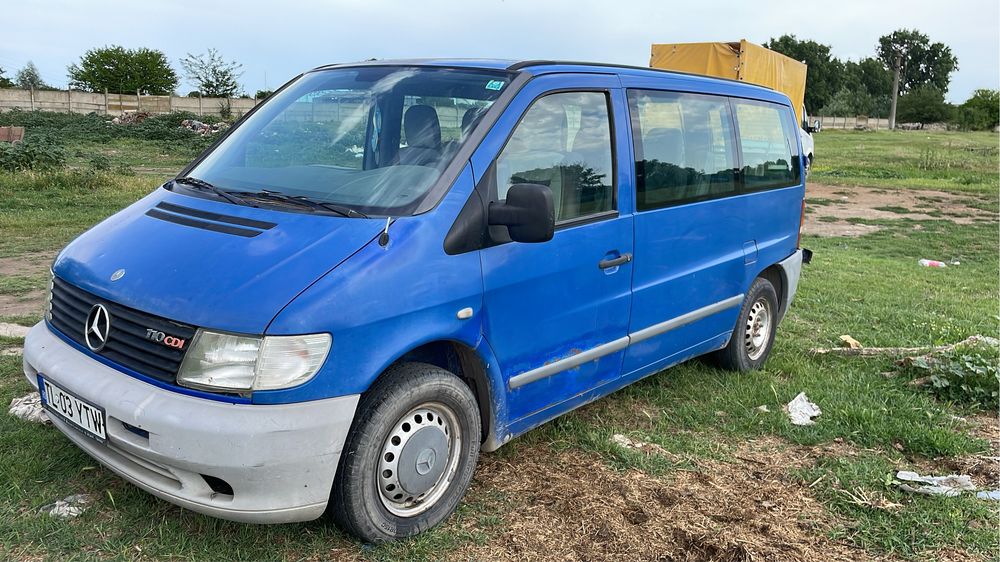 Vand mercedes vito pentru piese întreg